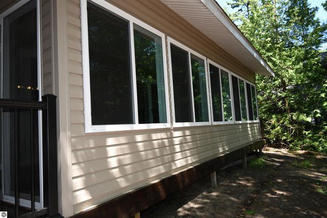 4927 S US-23, Greenbush, MI 48738
