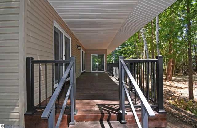 4927 S US-23, Greenbush, MI 48738
