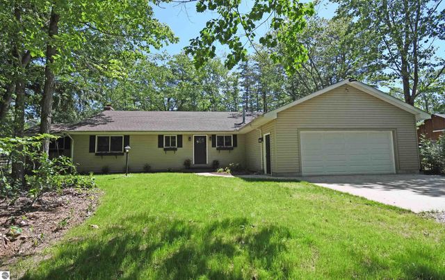 4927 S US-23, Greenbush, MI 48738
