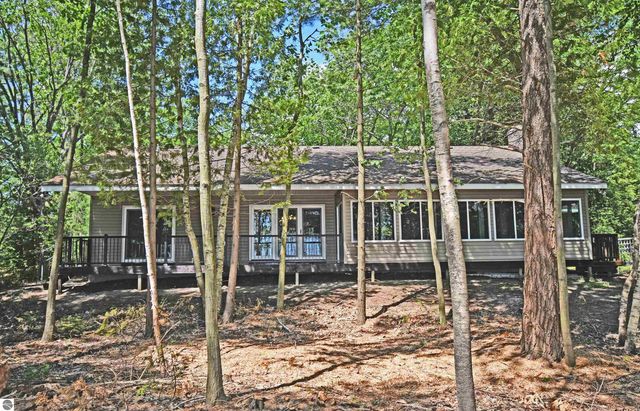 4927 S US-23, Greenbush, MI 48738