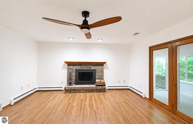 4927 S US-23, Greenbush, MI 48738