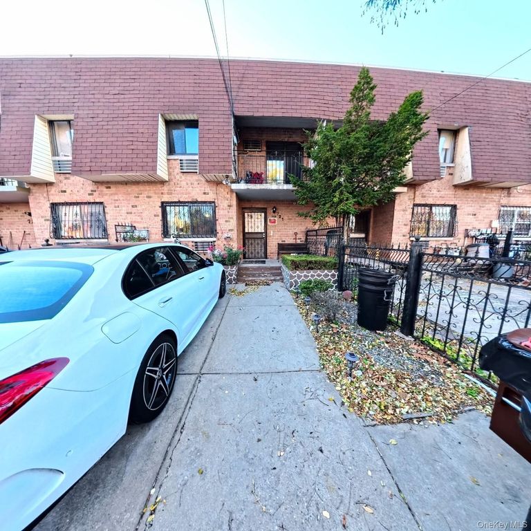 721 Thieriot Avenue, Bronx, NY 10473
