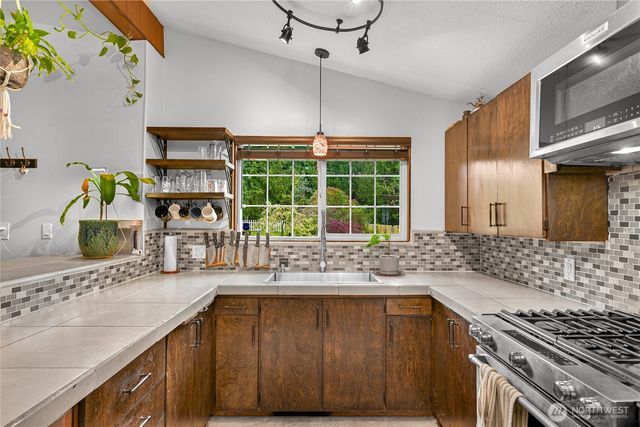 3341 Moody Street, Mount Vernon, WA 98274