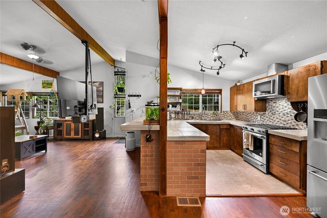 3341 Moody Street, Mount Vernon, WA 98274