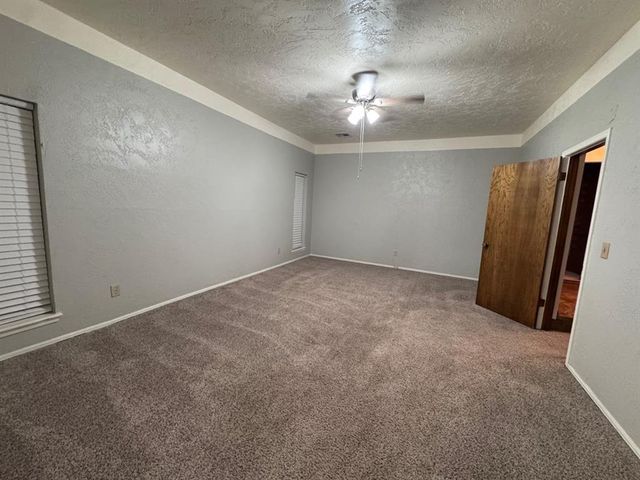 3812 NE 142nd Circle, Edmond, OK 73013