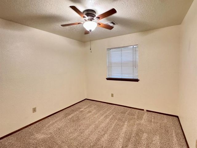 3812 NE 142nd Circle, Edmond, OK 73013