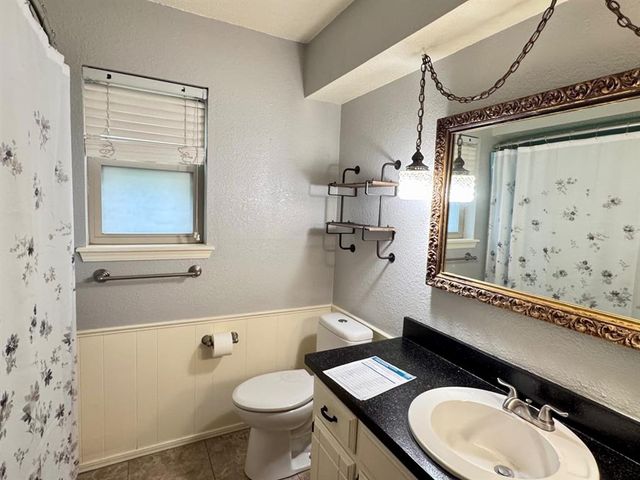 3812 NE 142nd Circle, Edmond, OK 73013