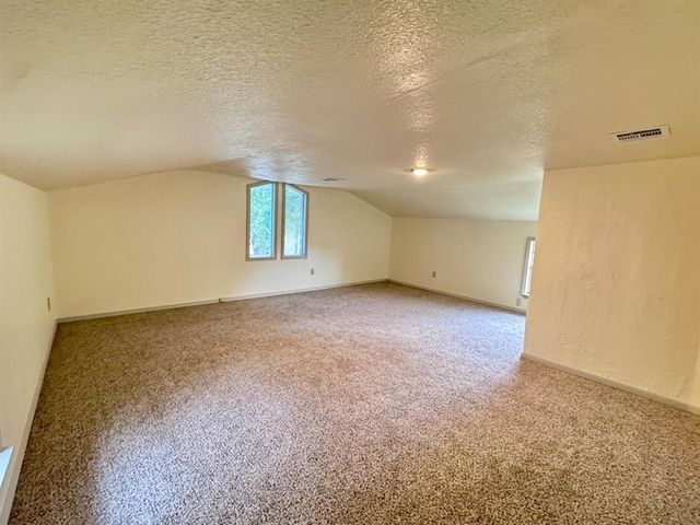 3812 NE 142nd Circle, Edmond, OK 73013
