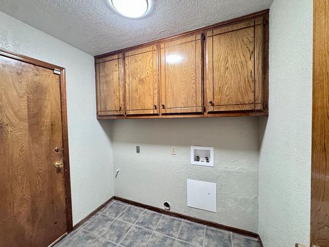 3812 NE 142nd Circle, Edmond, OK 73013