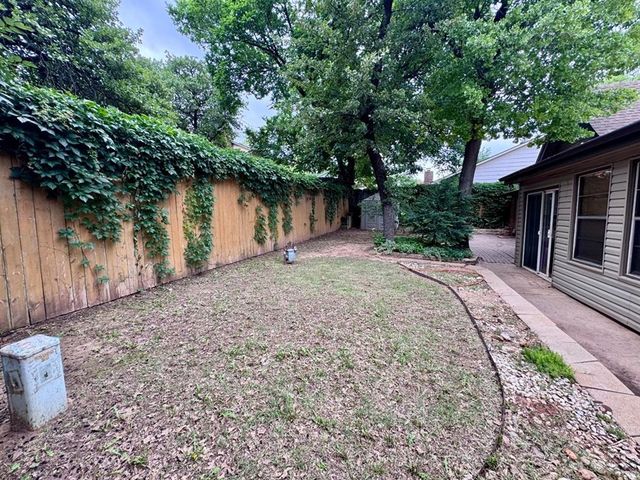 3812 NE 142nd Circle, Edmond, OK 73013