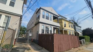 144 Alexander St, Newark City, NJ 07106