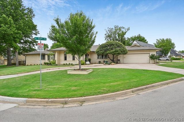 5715 S Evanston Place, Tulsa, OK 74105