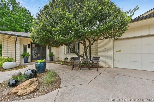 5715 S Evanston Place, Tulsa, OK 74105