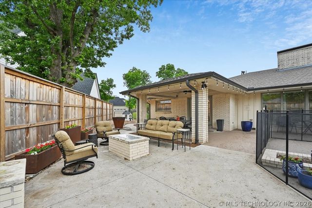 5715 S Evanston Place, Tulsa, OK 74105
