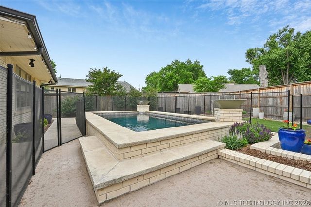 5715 S Evanston Place, Tulsa, OK 74105