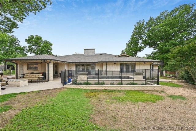 5715 S Evanston Place, Tulsa, OK 74105