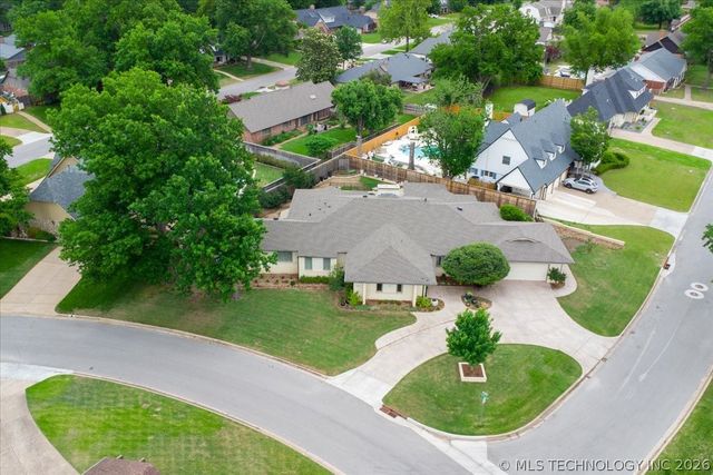 5715 S Evanston Place, Tulsa, OK 74105