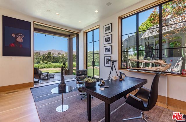 859 Woodacres Road, Santa Monica, CA 90402