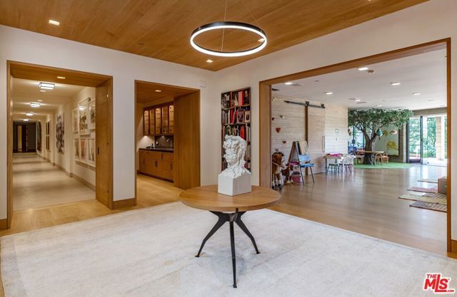 859 Woodacres Road, Santa Monica, CA 90402