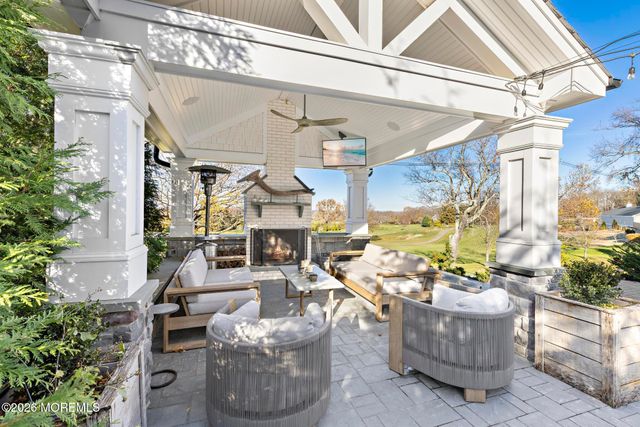 9 Beacon Hill Road, Atlantic Highlands, NJ 07716