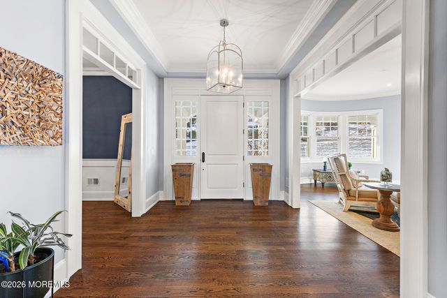 9 Beacon Hill Road, Atlantic Highlands, NJ 07716