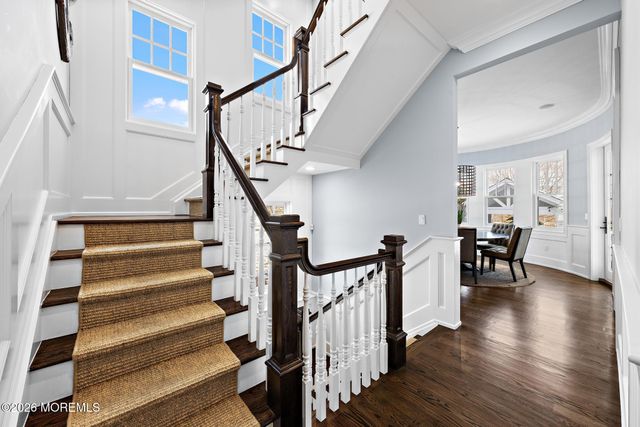 9 Beacon Hill Road, Atlantic Highlands, NJ 07716