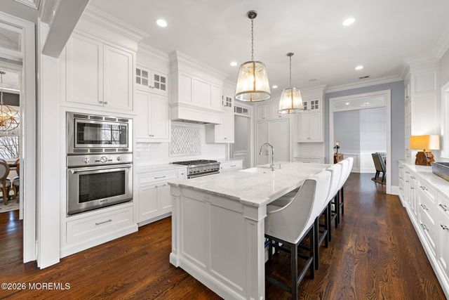 9 Beacon Hill Road, Atlantic Highlands, NJ 07716