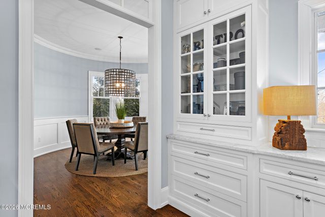 9 Beacon Hill Road, Atlantic Highlands, NJ 07716