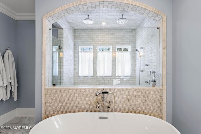 9 Beacon Hill Road, Atlantic Highlands, NJ 07716