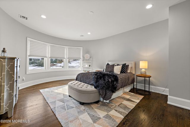 9 Beacon Hill Road, Atlantic Highlands, NJ 07716