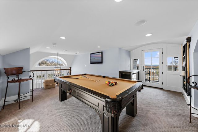 9 Beacon Hill Road, Atlantic Highlands, NJ 07716