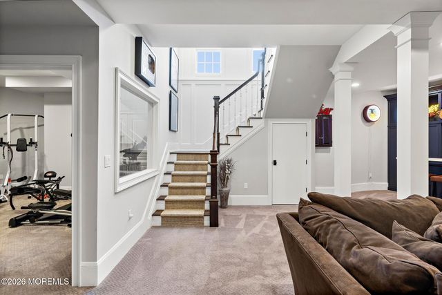 9 Beacon Hill Road, Atlantic Highlands, NJ 07716