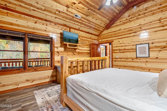 1628 Barn Door Lane, Sevierville, TN 37862