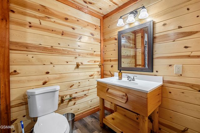 1628 Barn Door Lane, Sevierville, TN 37862