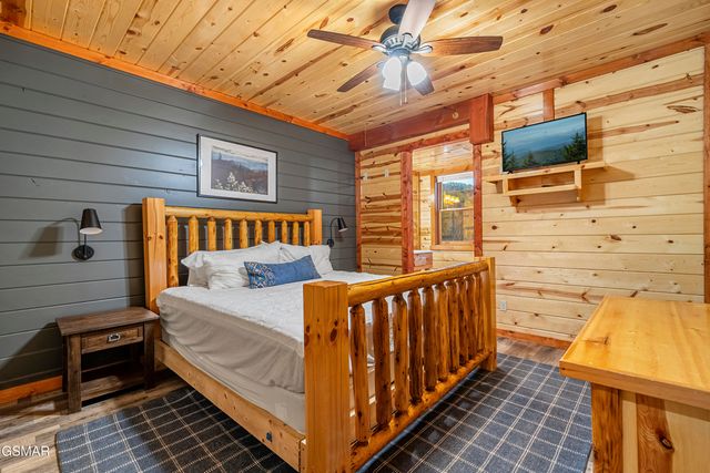 1628 Barn Door Lane, Sevierville, TN 37862