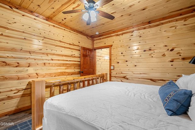 1628 Barn Door Lane, Sevierville, TN 37862