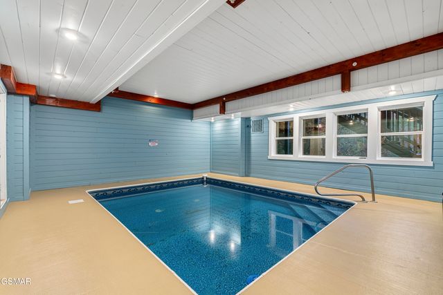 1628 Barn Door Lane, Sevierville, TN 37862