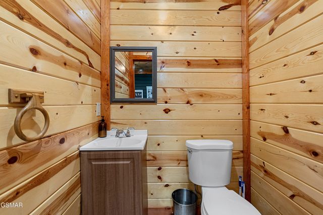 1628 Barn Door Lane, Sevierville, TN 37862