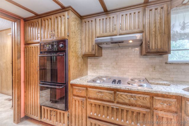 28265 Forest Ridge Road, Sand Springs, OK 74063