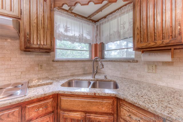 28265 Forest Ridge Road, Sand Springs, OK 74063