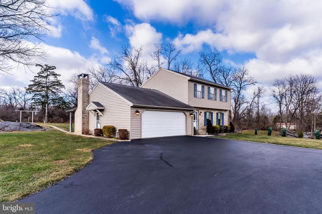 10 STONELEDGE ROAD, Newville, PA 17241