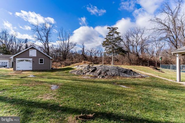 10 STONELEDGE ROAD, Newville, PA 17241