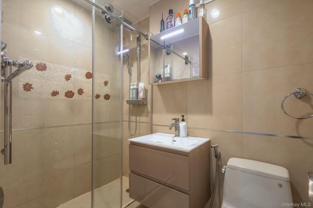 275 Webster Avenue 1B, Brooklyn, NY 11230