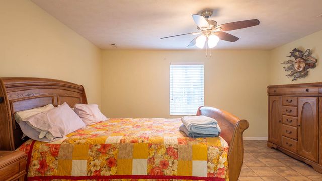 363 County Road 234, Alton, MO 65606