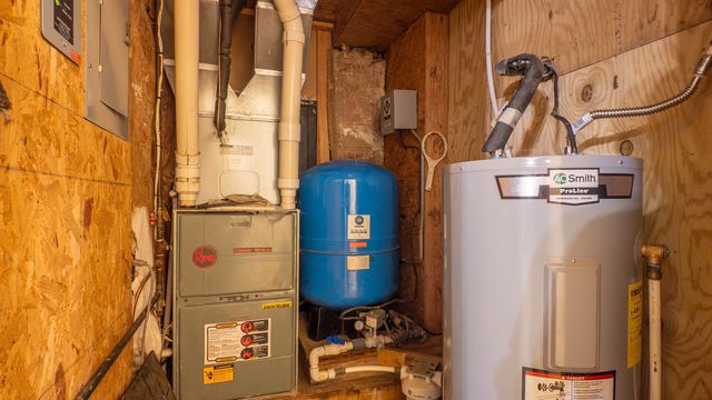 363 County Road 234, Alton, MO 65606