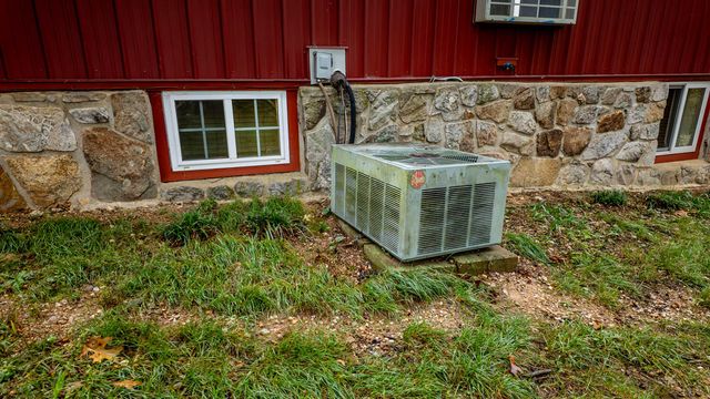 363 County Road 234, Alton, MO 65606