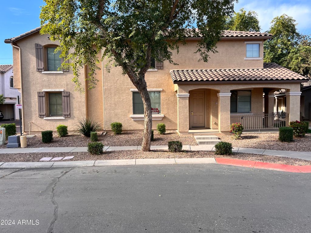 2850 S BRETT Street, Gilbert, AZ 85295