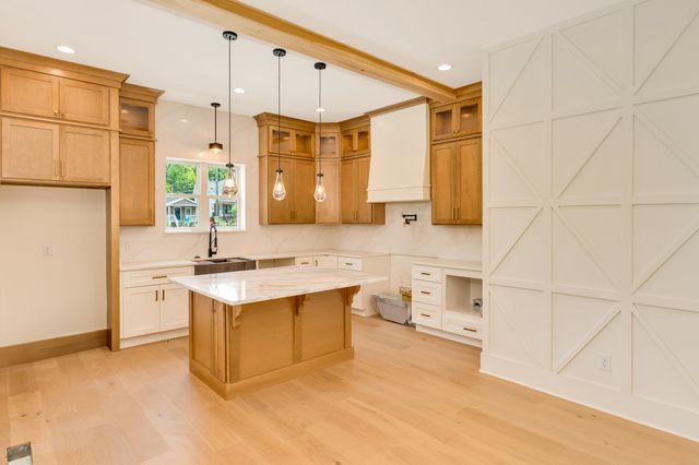 1402 W 55th Street, Chattanooga, TN 37409
