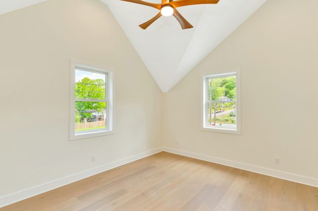1402 W 55th Street, Chattanooga, TN 37409