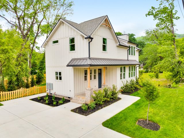 1402 W 55th Street, Chattanooga, TN 37409